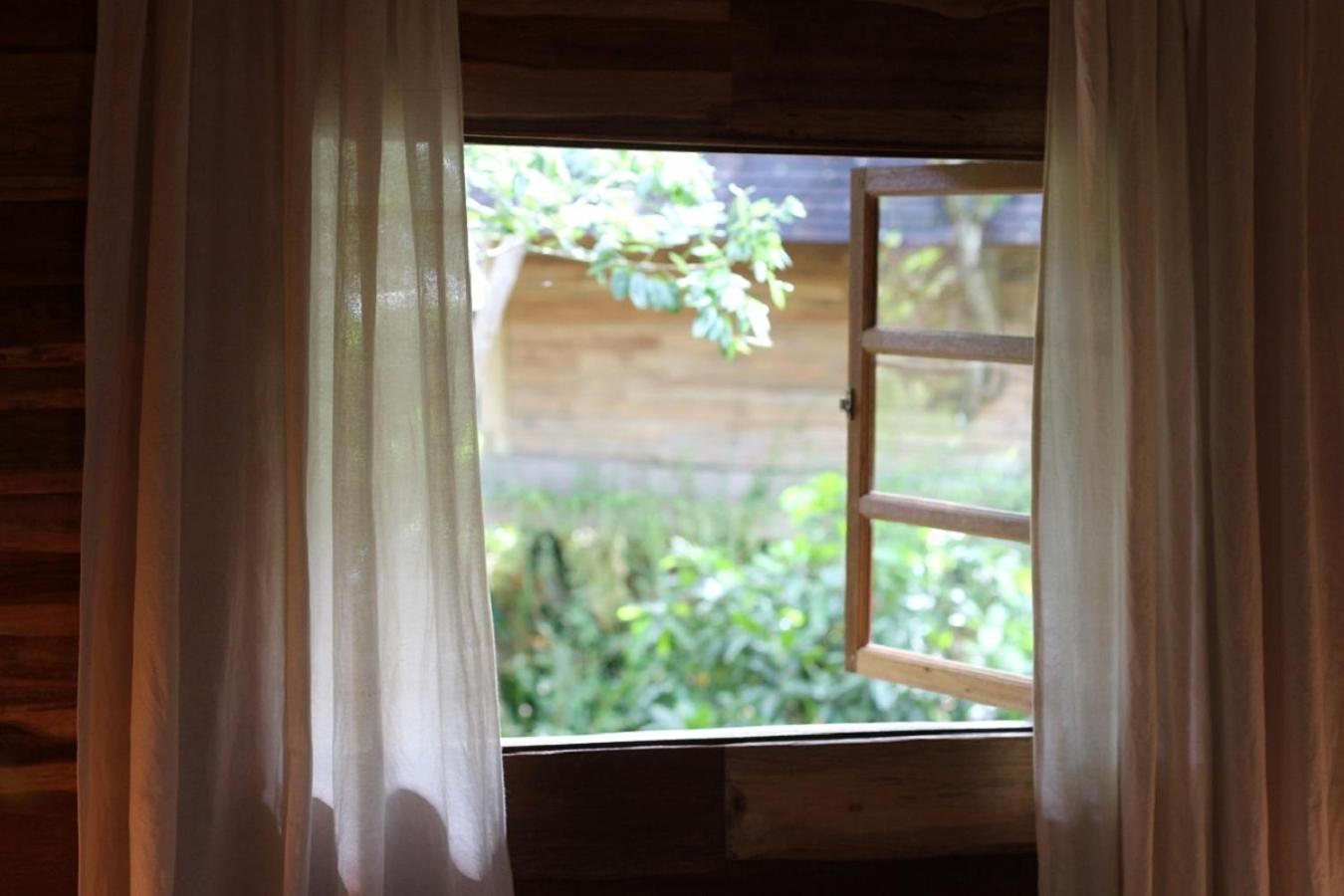 Vila Roots Tree House Uluwatu Pokoj fotografie
