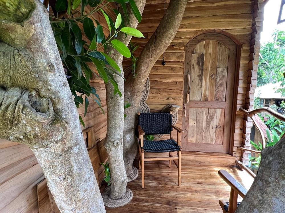 Vila Roots Tree House Uluwatu Pokoj fotografie