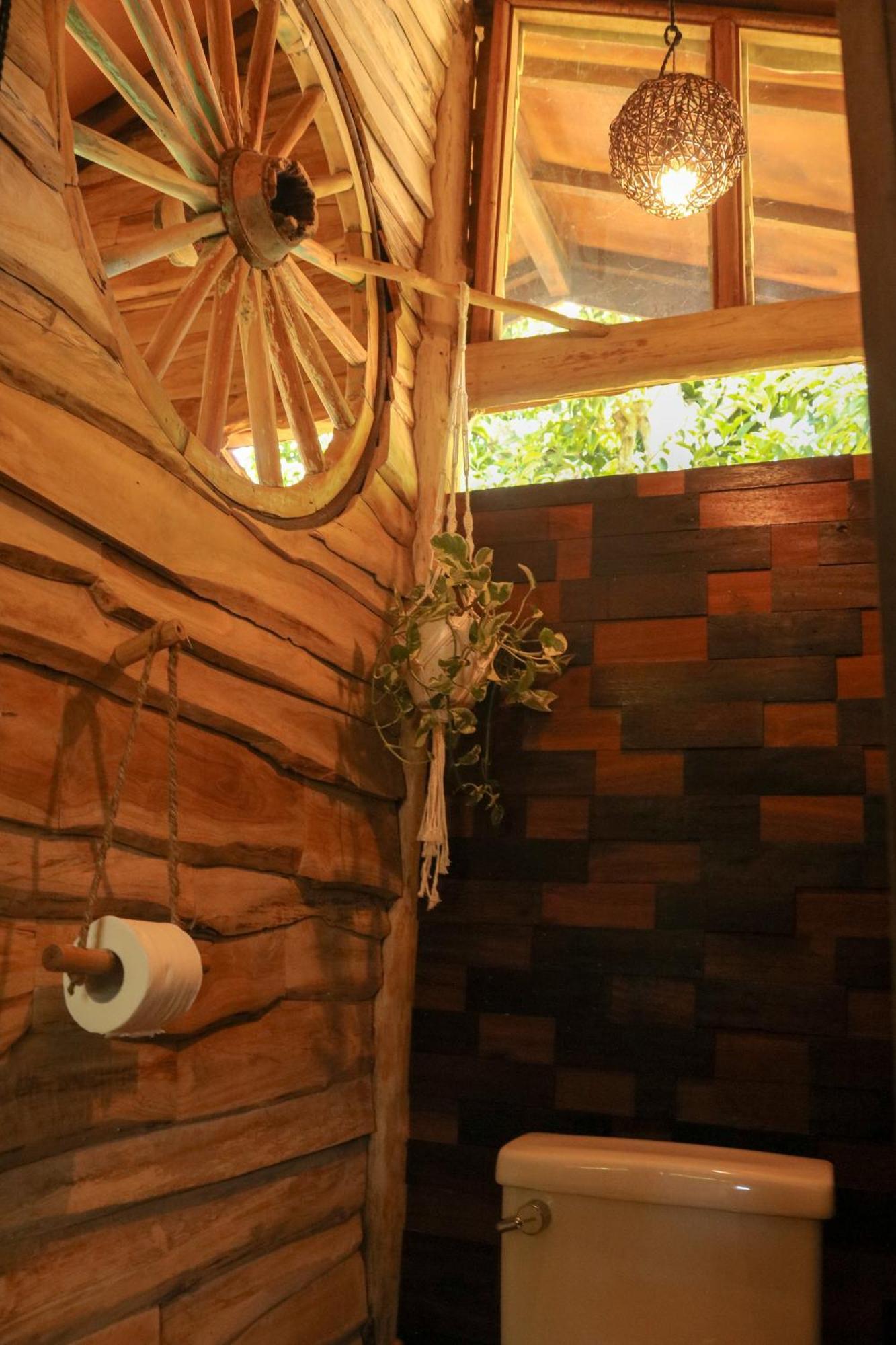 Vila Roots Tree House Uluwatu Pokoj fotografie